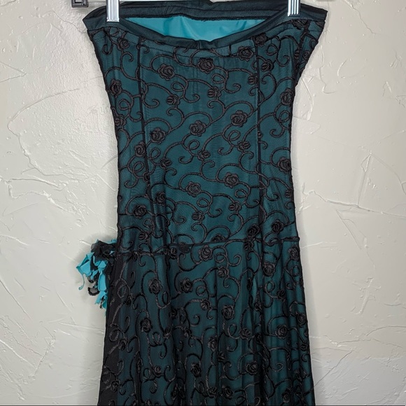 D-Tox New York Embroidered Lace Overlay Strapless Dress Turquoise and Bl… - Picture 8 of 10